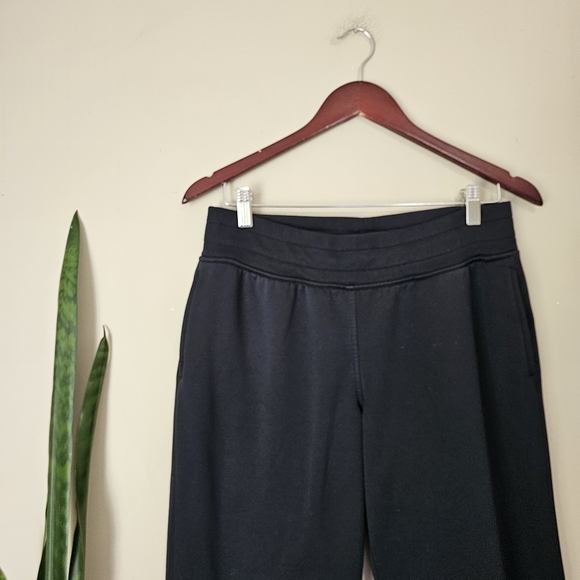 UNDER ARMOUR | Black Semifitted Athletic Pants - Picture 3 of 4